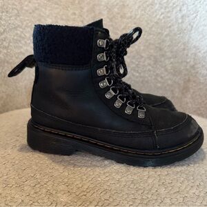 Dr Martens 1460 Wintergrip Lacer Boots Youth Size 1